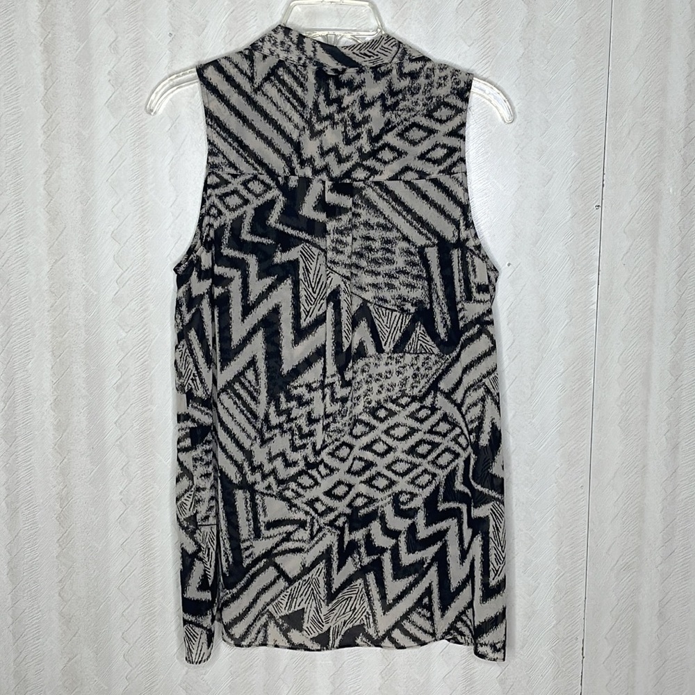 ❤️ GUESS Los Angeles Cheetaprint Sleeveless Pocket Top Size L - Picture 3 of 4